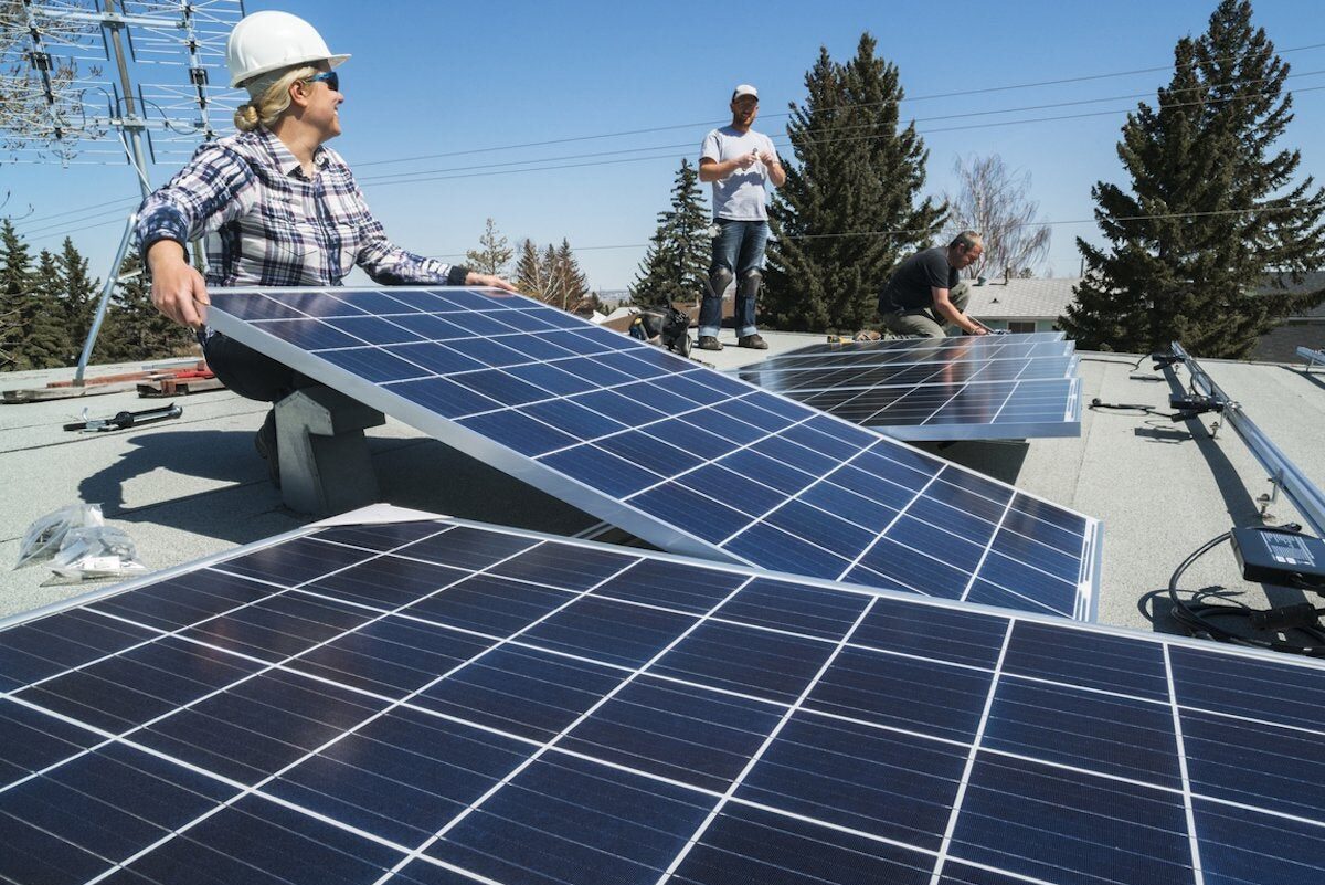 solar-panels-will-be-installed-on-homes-in-a-detroit-neighborhood